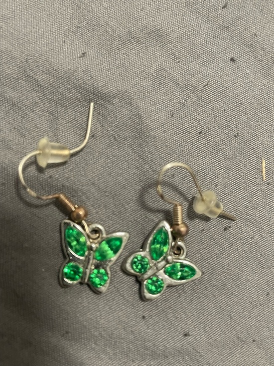 Assorted earrings - Picture 9 of 11